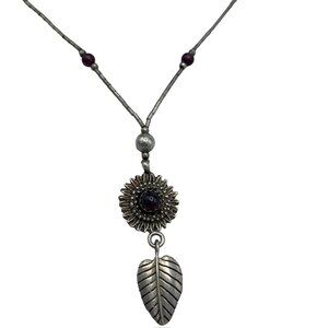 Vintage Q.T. Sterling Silver Liquid Silver Garnet Sunflower Leaf Necklace 16in